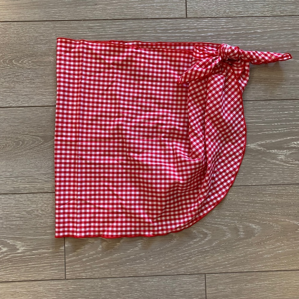 EUC! Red Bandeau Top and Cute Sarong - Picture 3 of 5